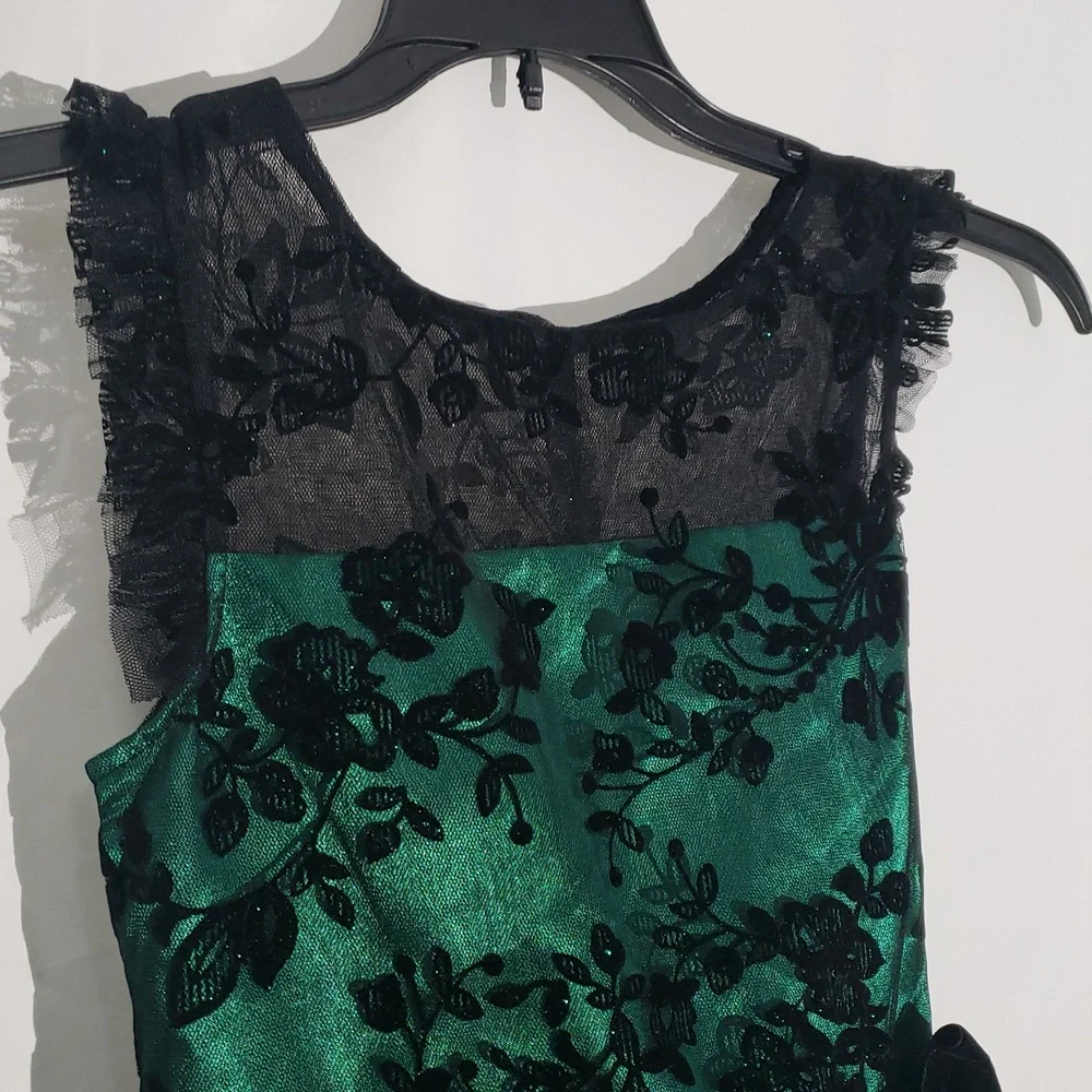 Girl' Elegant Green and Black Holiday Party Dress Size 10 Tulle Petticoat - Picture 3 of 16